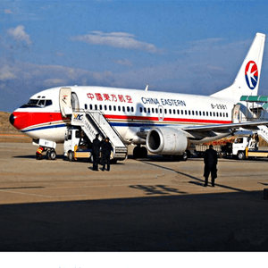 西庆机场邮寄航空快运业稳步发展的原因是什么？